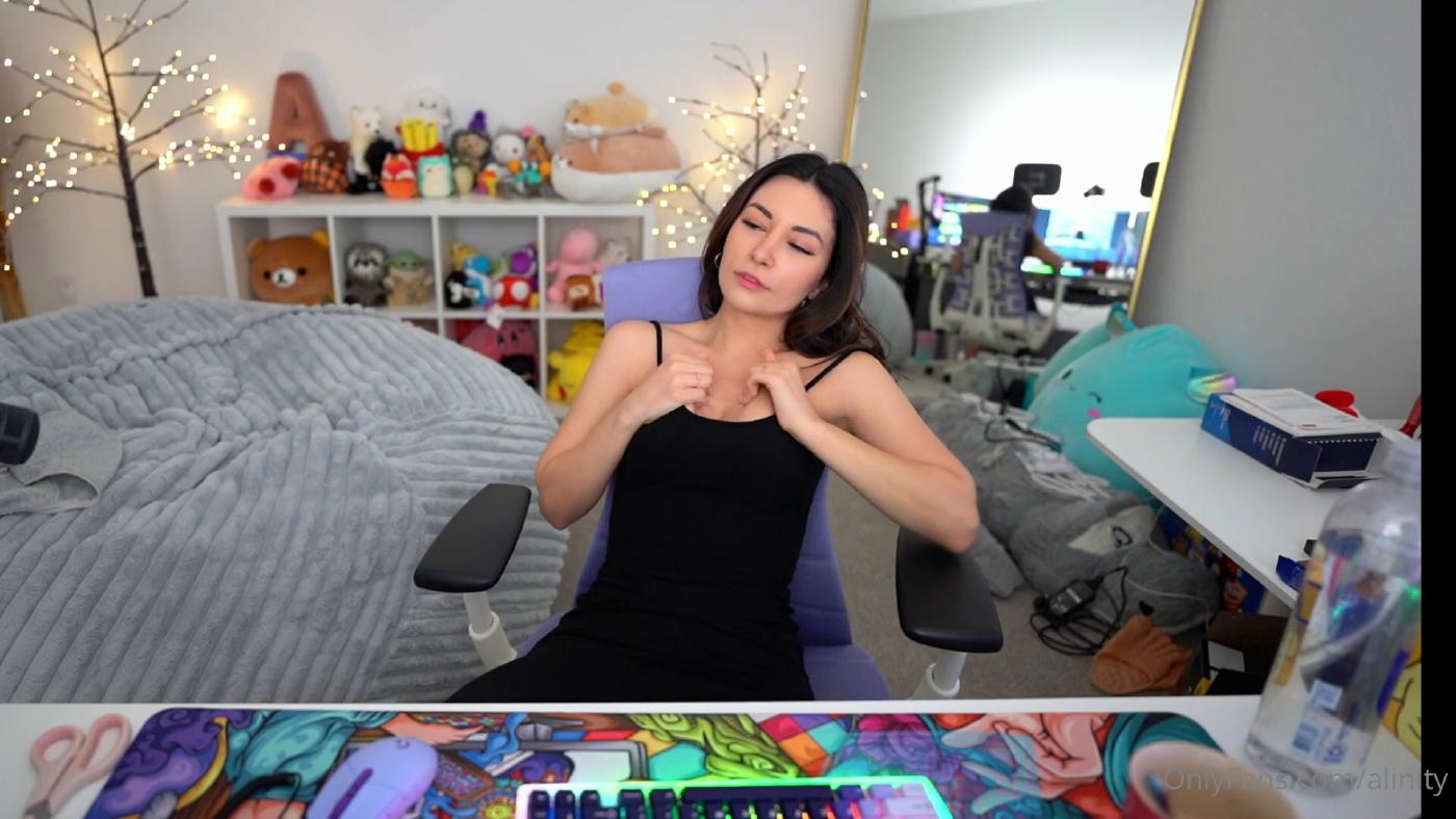 alinity horny looking at porn onlyfans video leaked pscvtv
