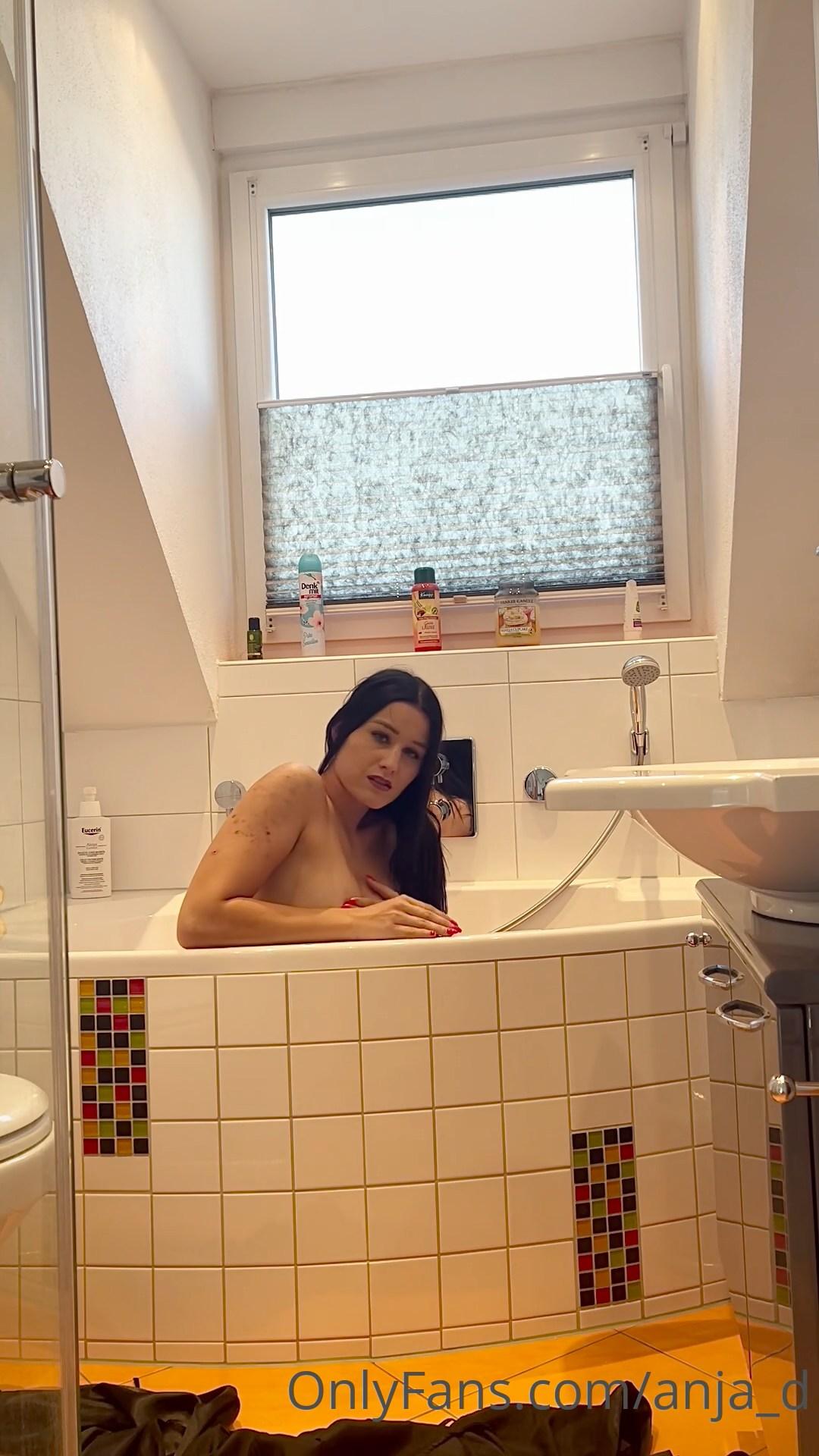 anja diergarten nude bath strip onlyfans video leaked egmgzq