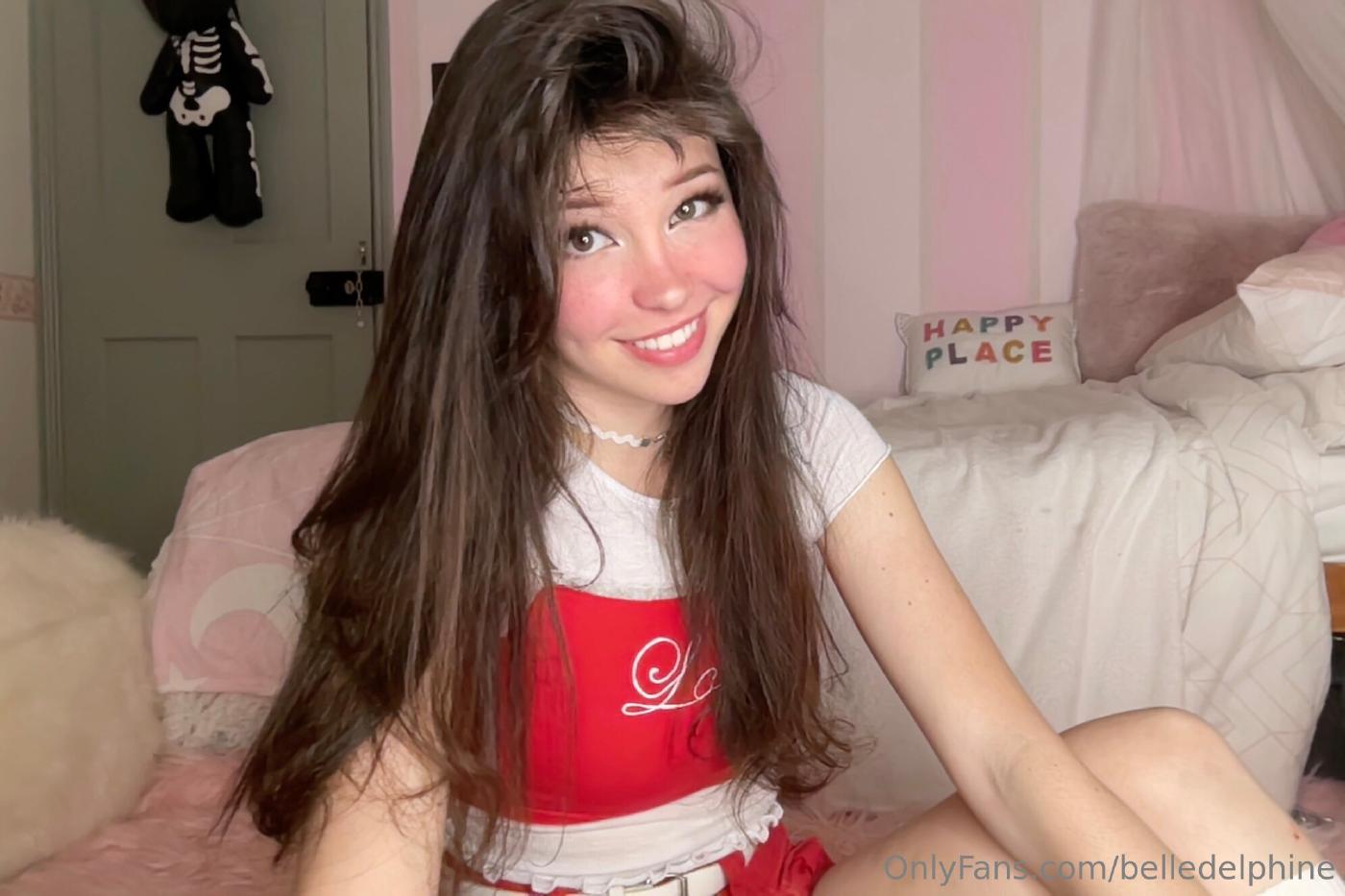 belle delphine cute laptop selfies onlyfans set leaked jaclmc