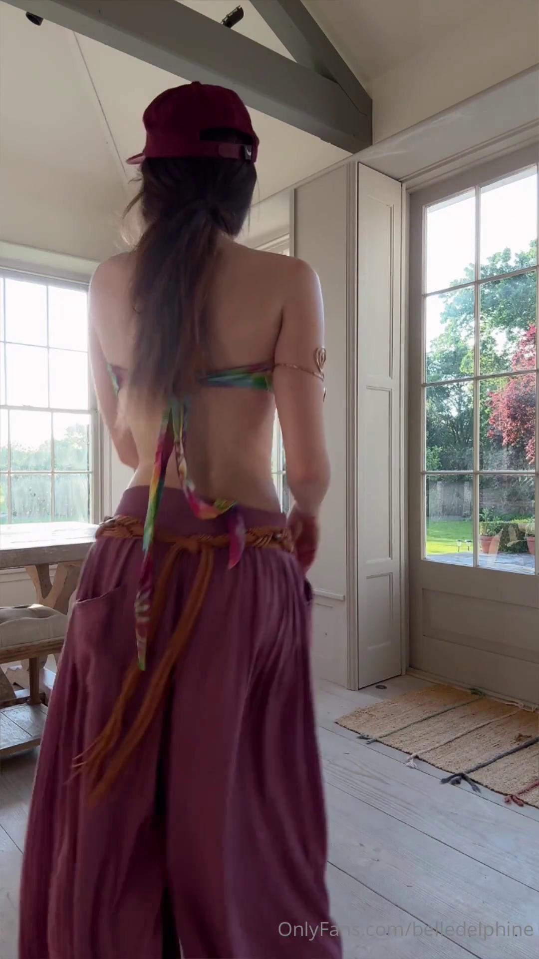 belle delphine sexy silly dancing onlyfans video leaked wuevri