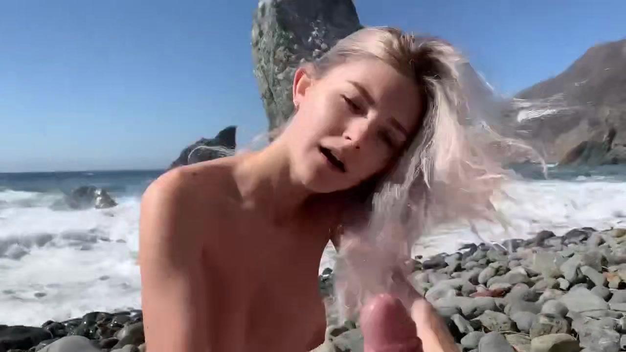 eva elfie nude outdoor doggy style onlyfans video leaked eraubc