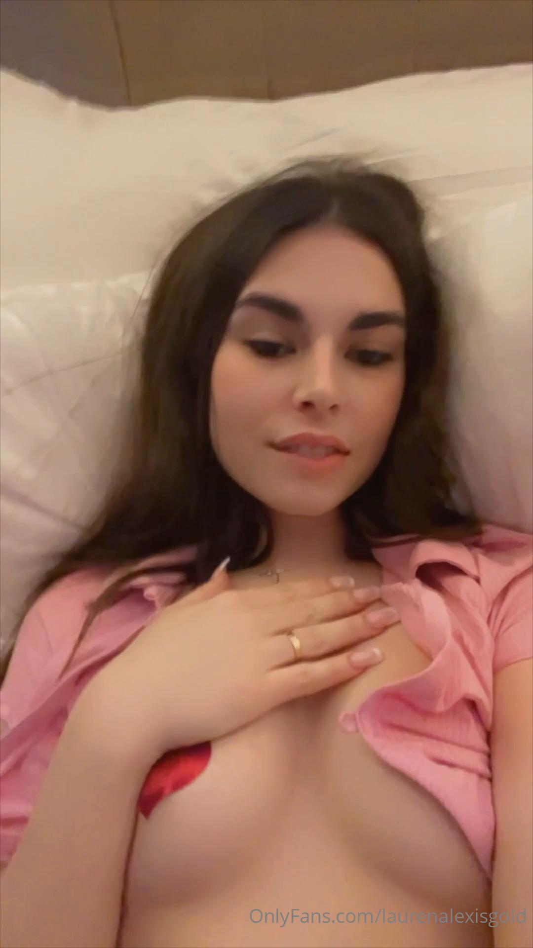 lauren alexis pink thong outfit strip onlyfans video leaked juzfzz