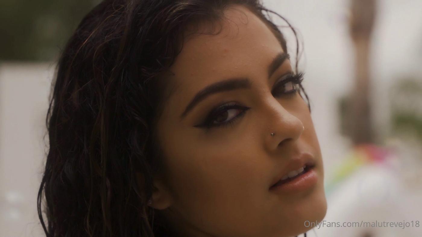 malu trevejo sexy wet bikini pool onlyfans video leaked fqfykn