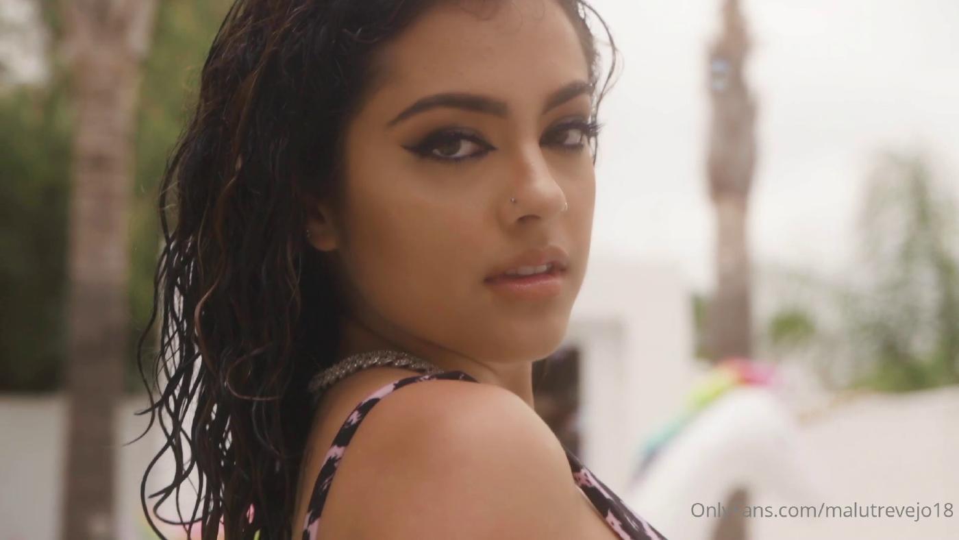 malu trevejo sexy wet bikini pool onlyfans video leaked gbgsdr