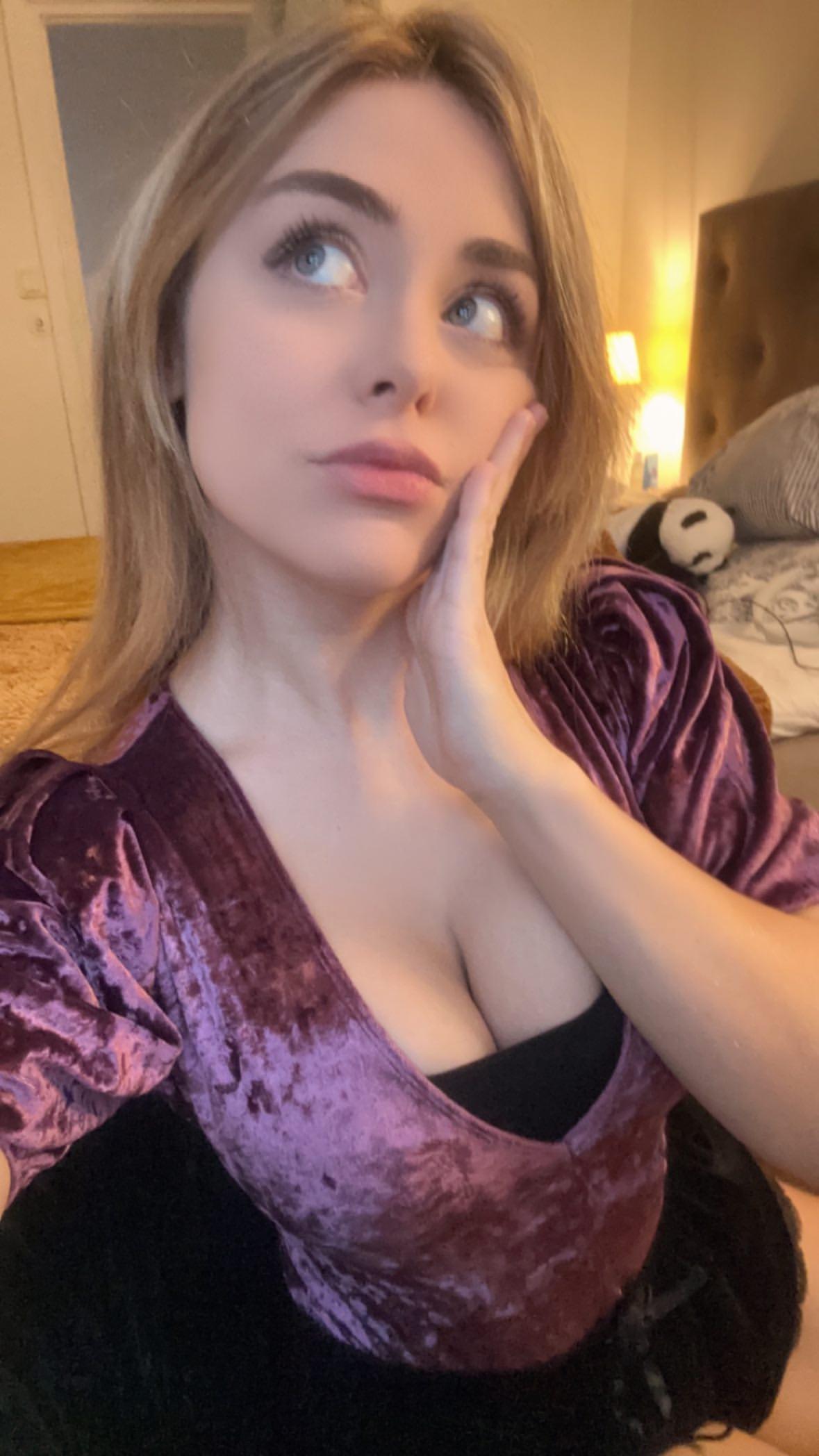 melina goransson hot cleavage fansly set leaked qdpjus