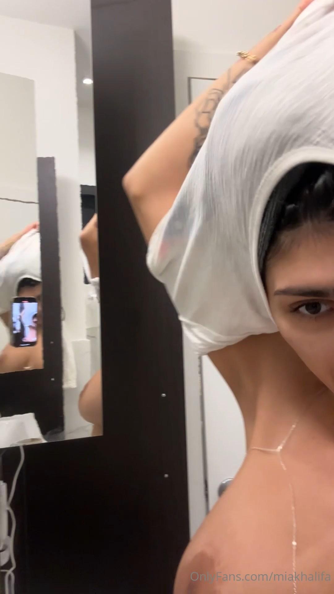 mia khalifa nude dressing onlyfans video leaked mfshii