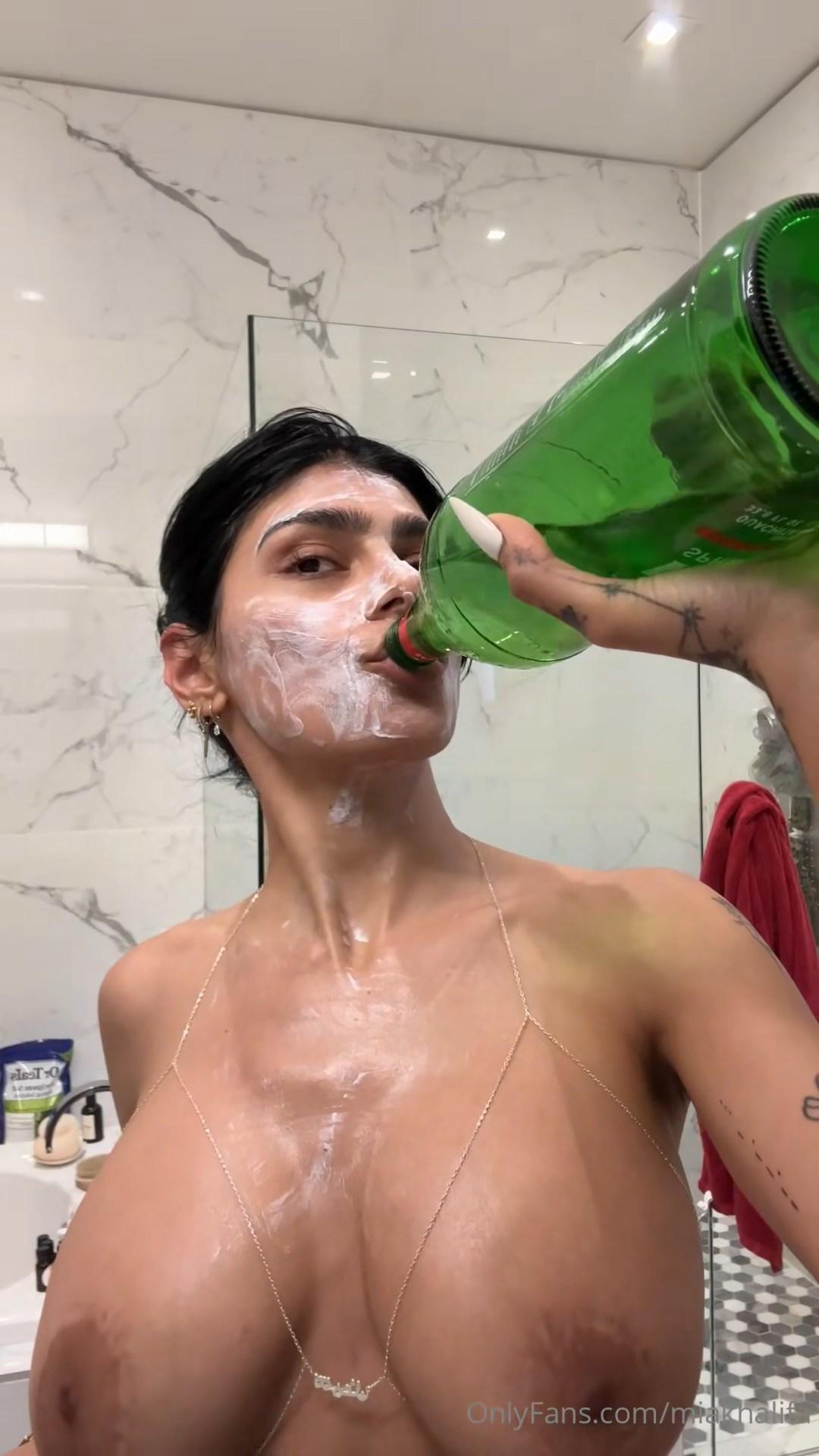 mia khalifa nude shower prep part 2 onlyfans video leaked czlmne