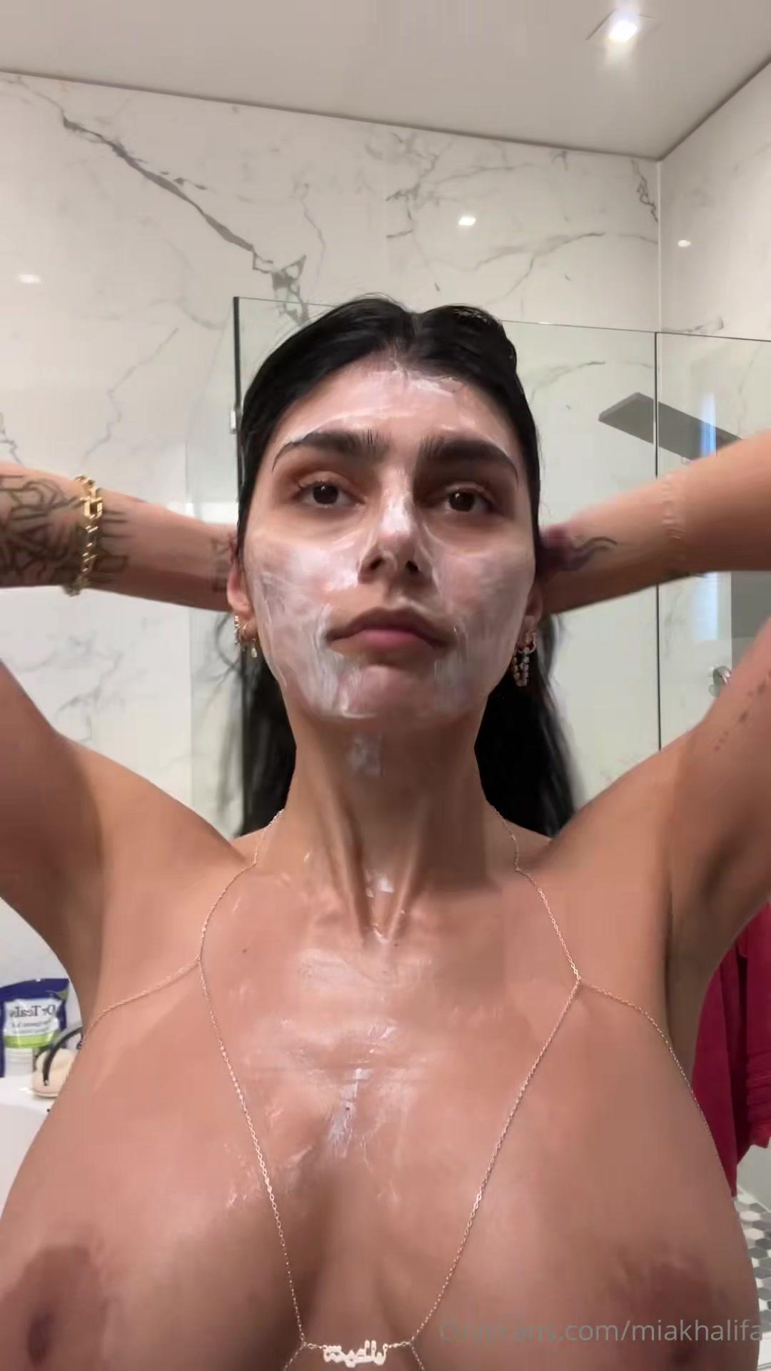 mia khalifa nude shower prep part 2 onlyfans video leaked kglkef