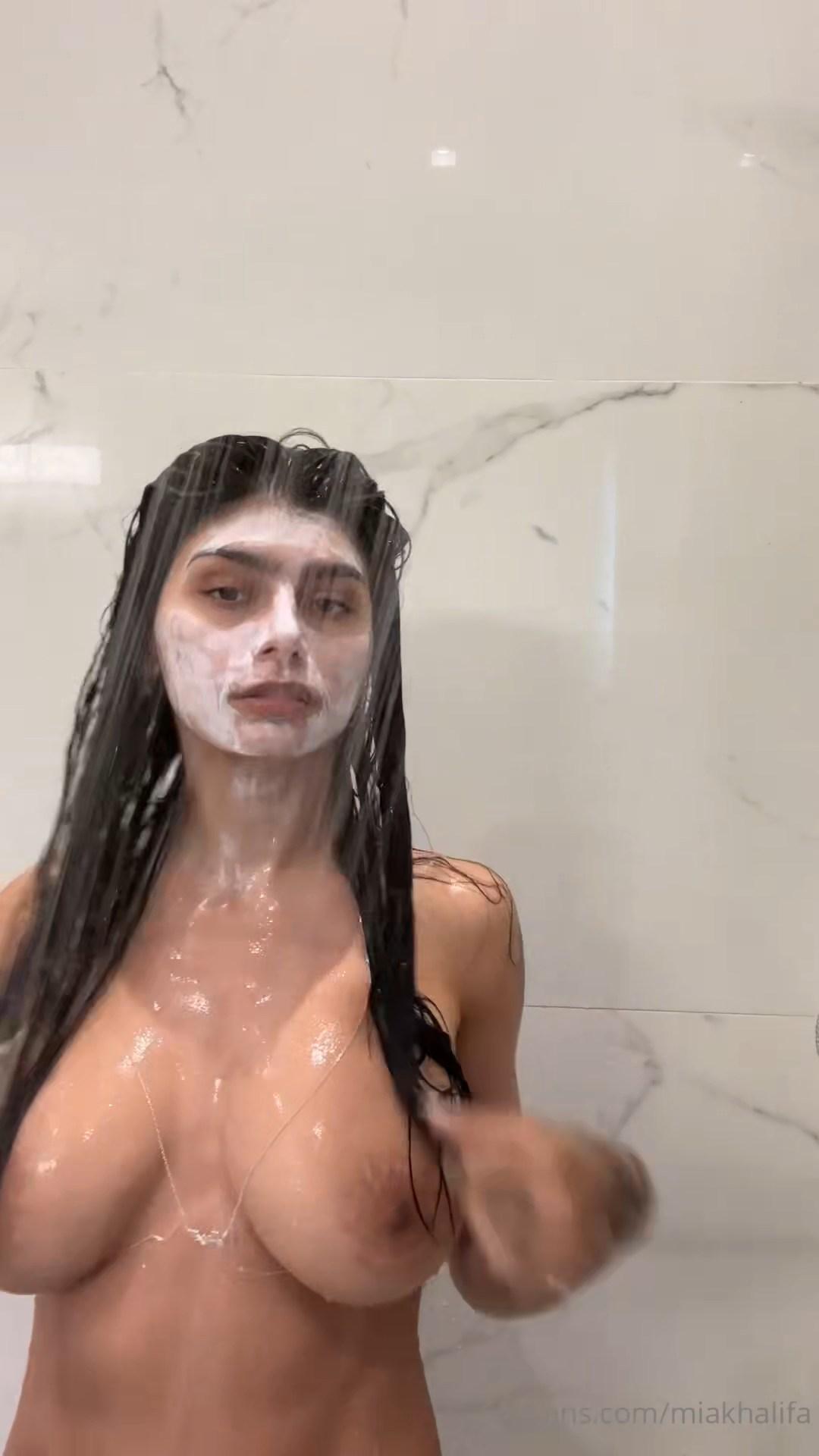 mia khalifa nude shower shaving onlyfans video leaked bwrmkh