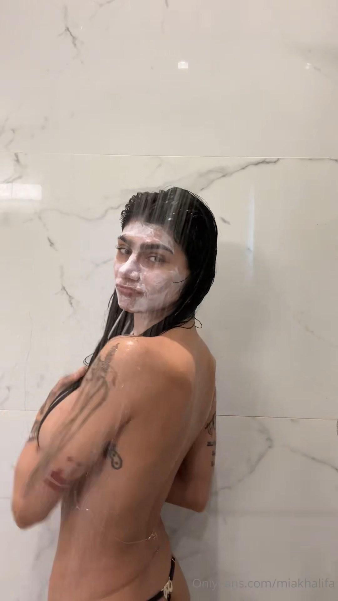 mia khalifa nude shower shaving onlyfans video leaked caflcb