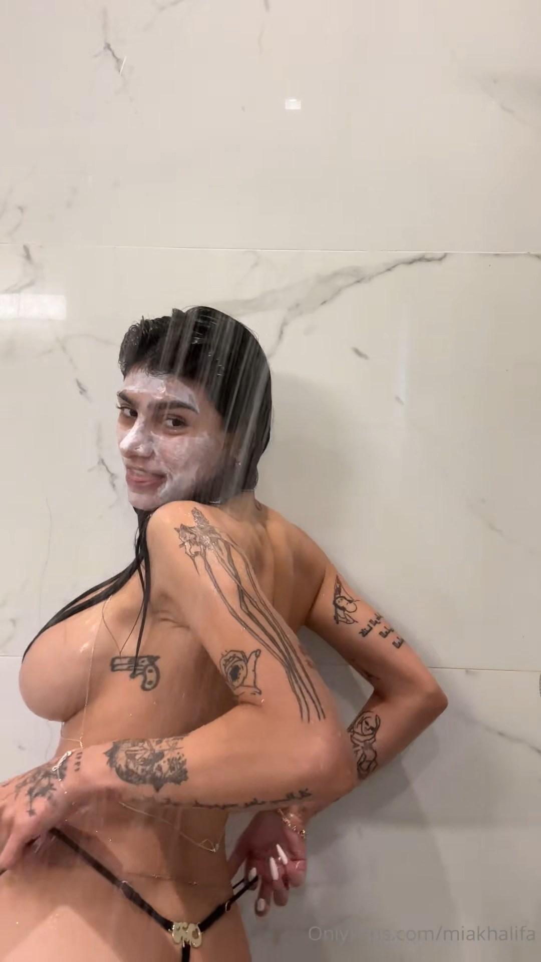 mia khalifa nude shower shaving onlyfans video leaked mrflod