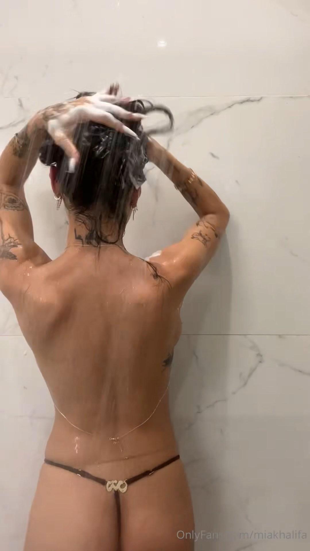 mia khalifa nude shower shaving onlyfans video leaked njlhaf