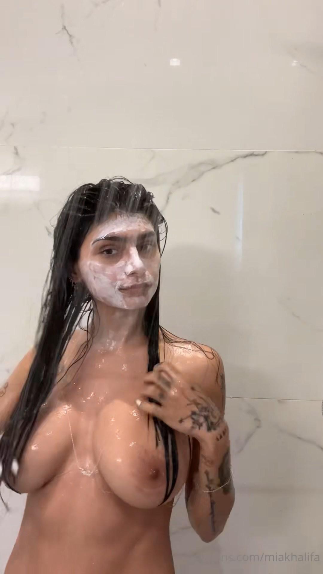 mia khalifa nude shower shaving onlyfans video leaked sonzwe
