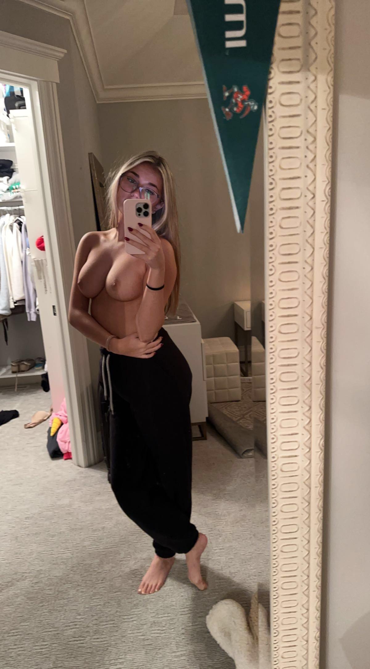 breckie hill nude topless mirror onlyfans set leaked ryciof 1
