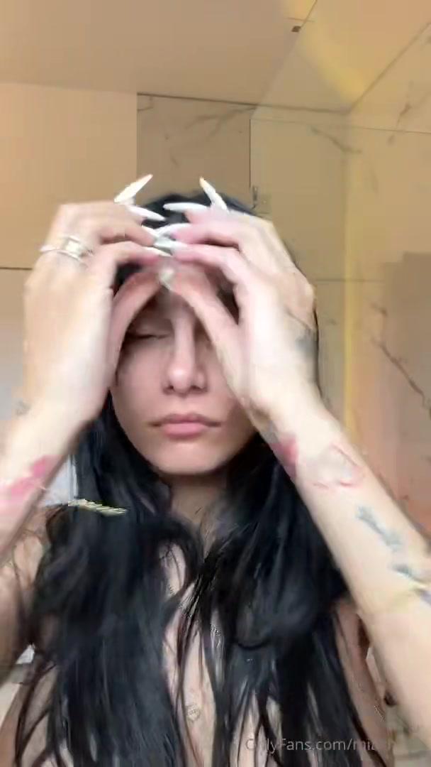 mia khalifa nude bathroom onlyfans livestream leaked tfksgo