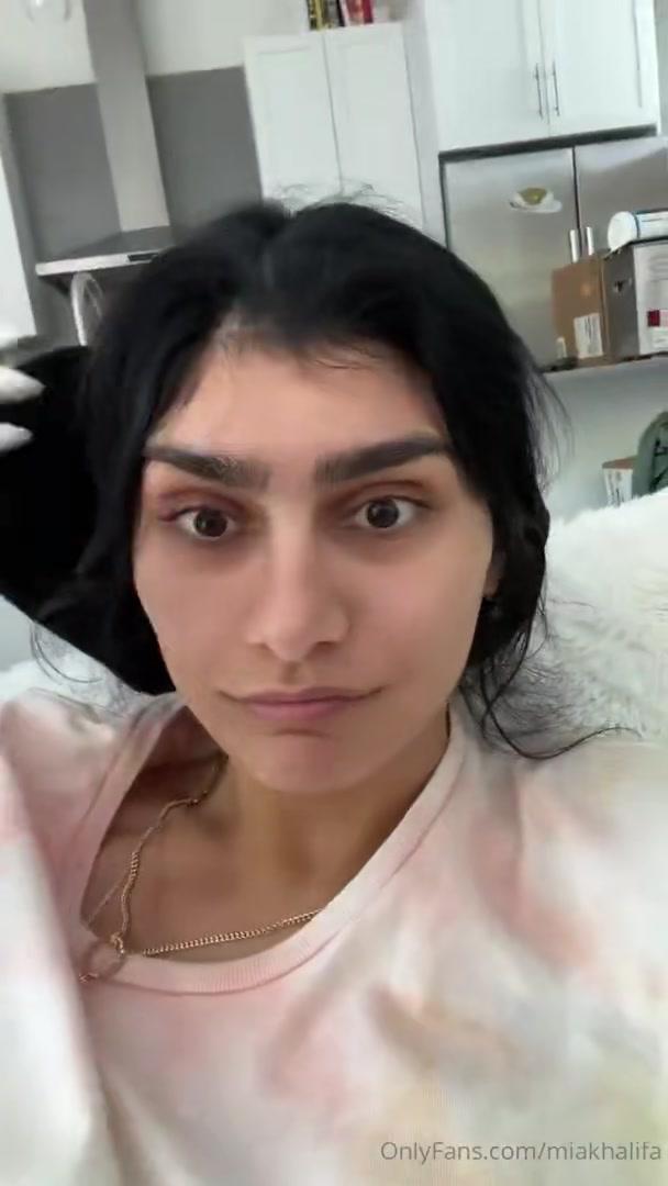 mia khalifa nude bathroom onlyfans livestream leaked yohiqc