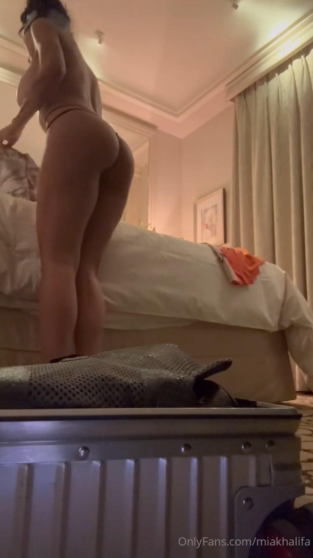 mia khalifa nude luggage packing onlyfans video leaked lptayv