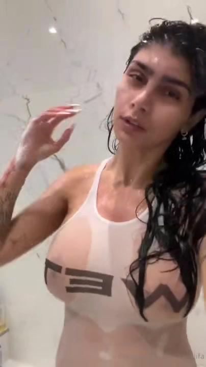 mia khalifa nude wet tank top onlyfans video leaked bnqcmi