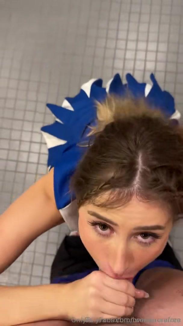 bronwin aurora cheerleader blowjob onlyfans video leaked huwzad