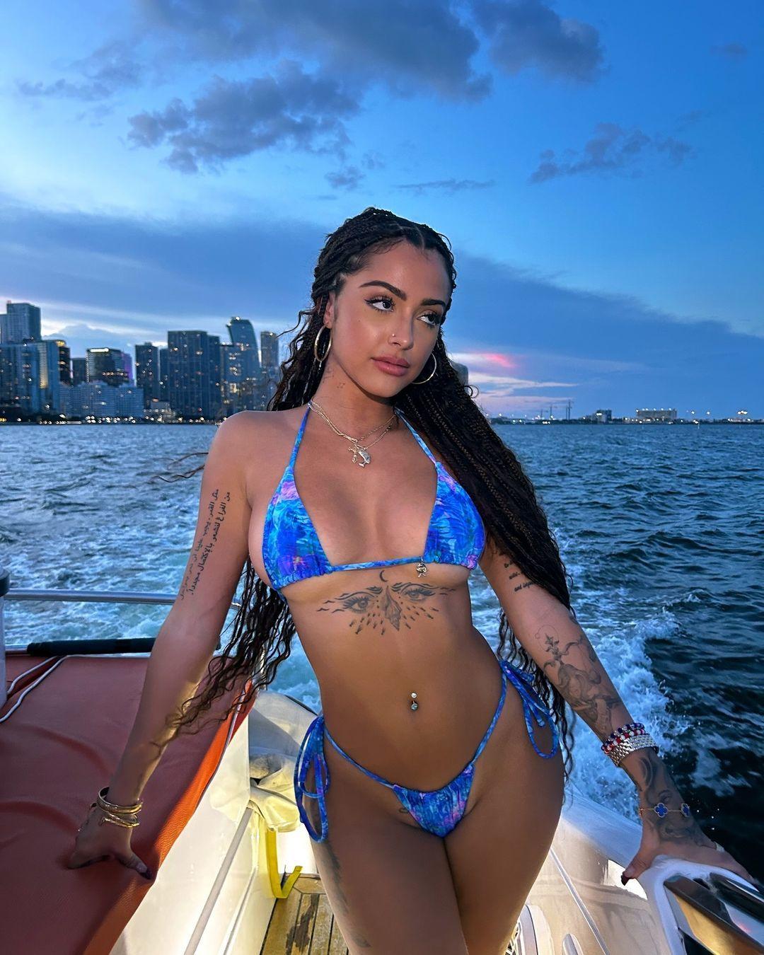 malu trevejo sexy bikini boat onlyfans set leaked pezcmc