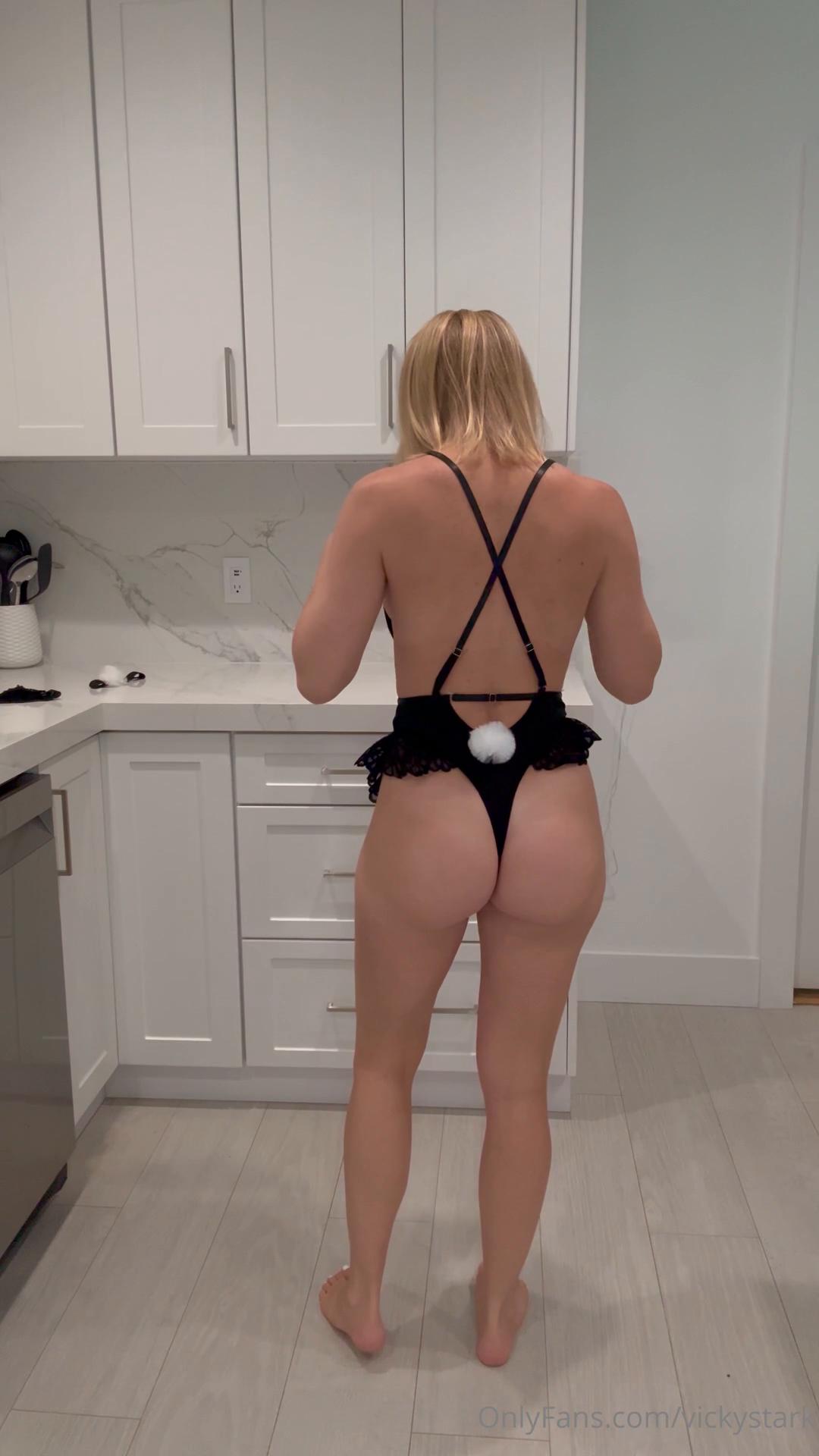 vicky stark nude costumes try on onlyfans video leaked llrlyz