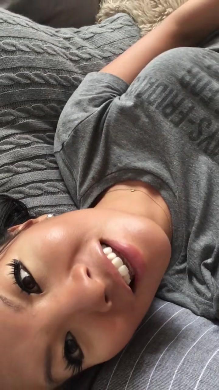 asa akira selfie fingering onlyfans video leaked knfbop