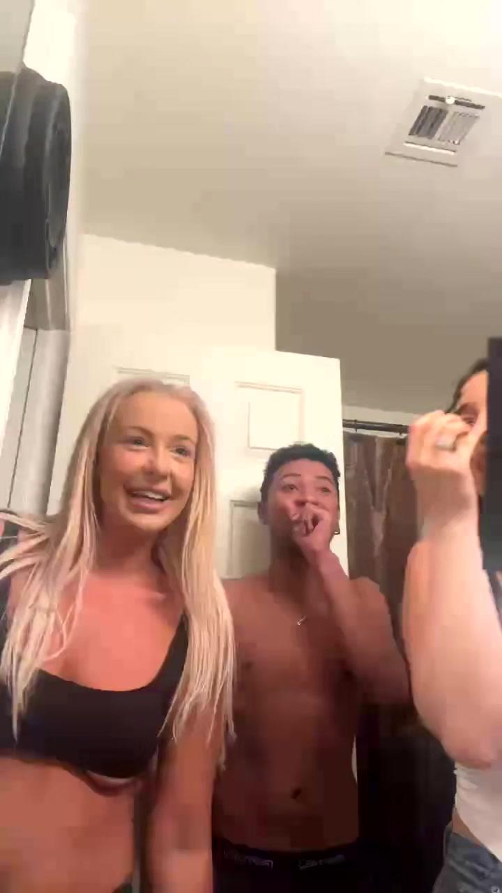 tana mongeau tits ass flash onlyfans livestream leaked ahilsm