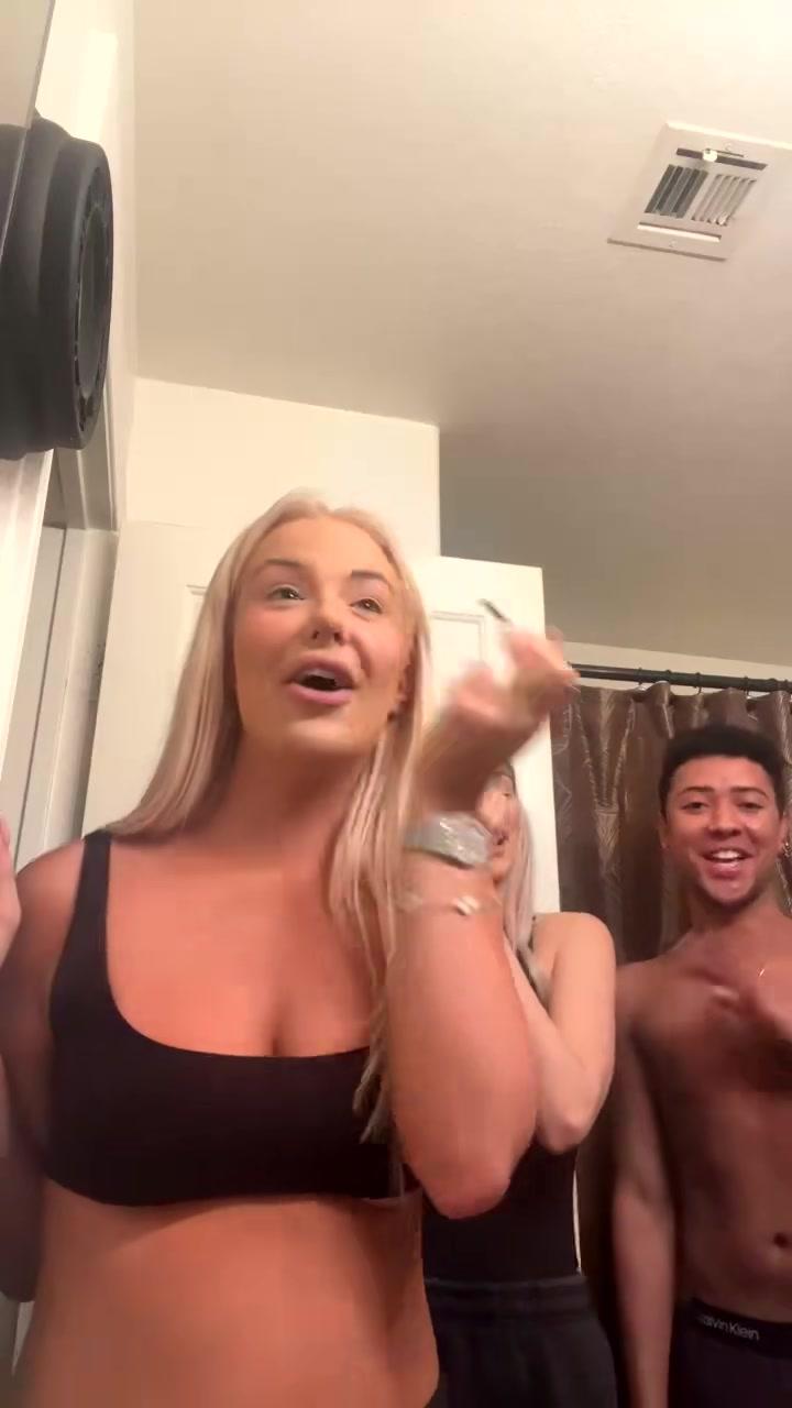 tana mongeau tits ass flash onlyfans livestream leaked hrqcbu