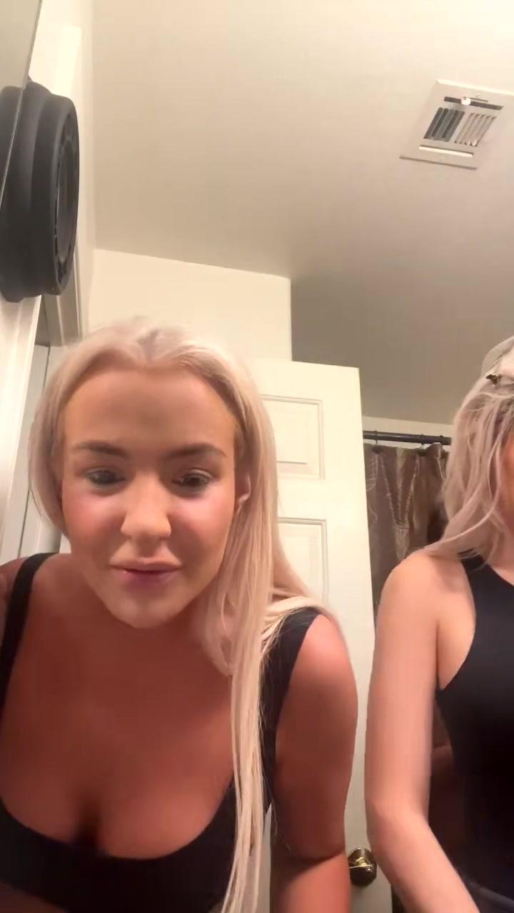 tana mongeau tits flash livestream onlyfans video leaked kddrsv