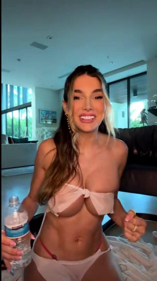 lyna perez nude see through nipple slip onlyfans video leaked ouzepj