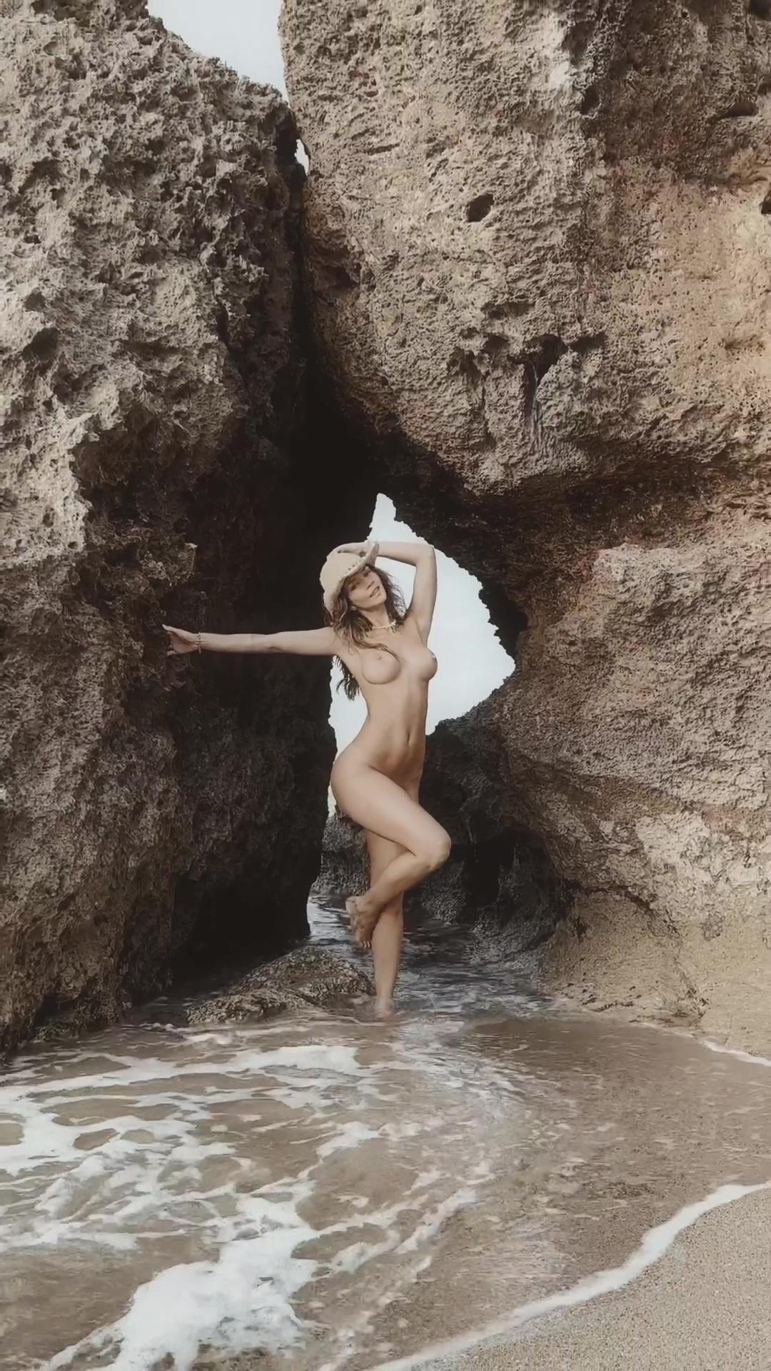 rachel cook full frontal nude beach set leaked
