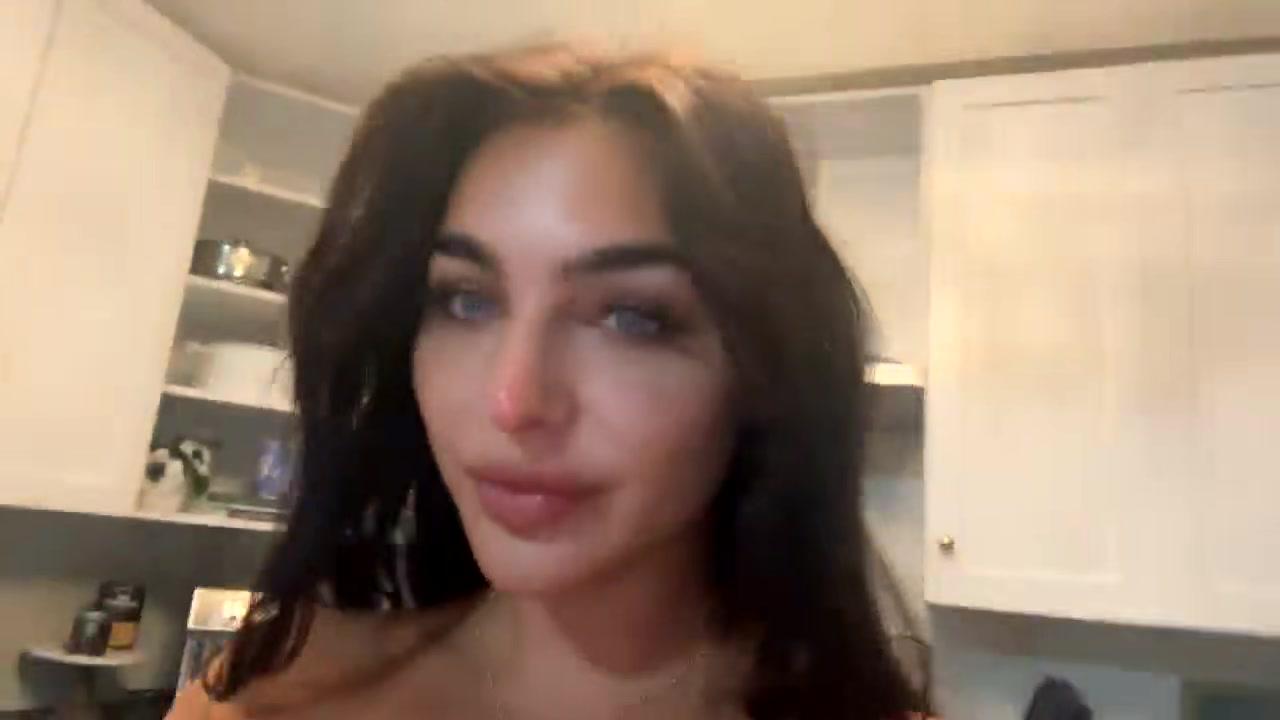 emily rinaudo nude selfie livestream onlyfans video leaked aftgto