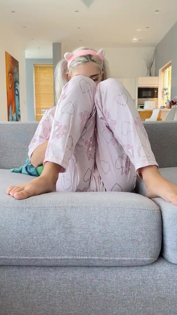 eva elfie nude pov handjob footjob onlyfans video leaked tpejyj influencers gonewild