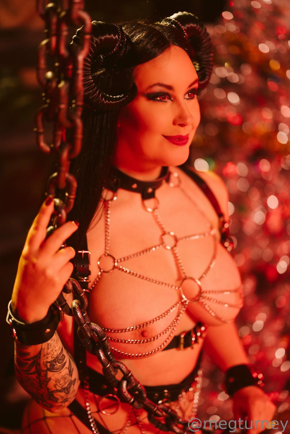 meg turney dommy mommy krampus onlyfans set leaked afckvo influencersgonewild