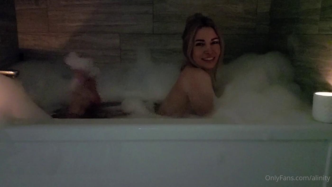 alinity nude bath onlyfans video leaked ulecku influencersgonewild