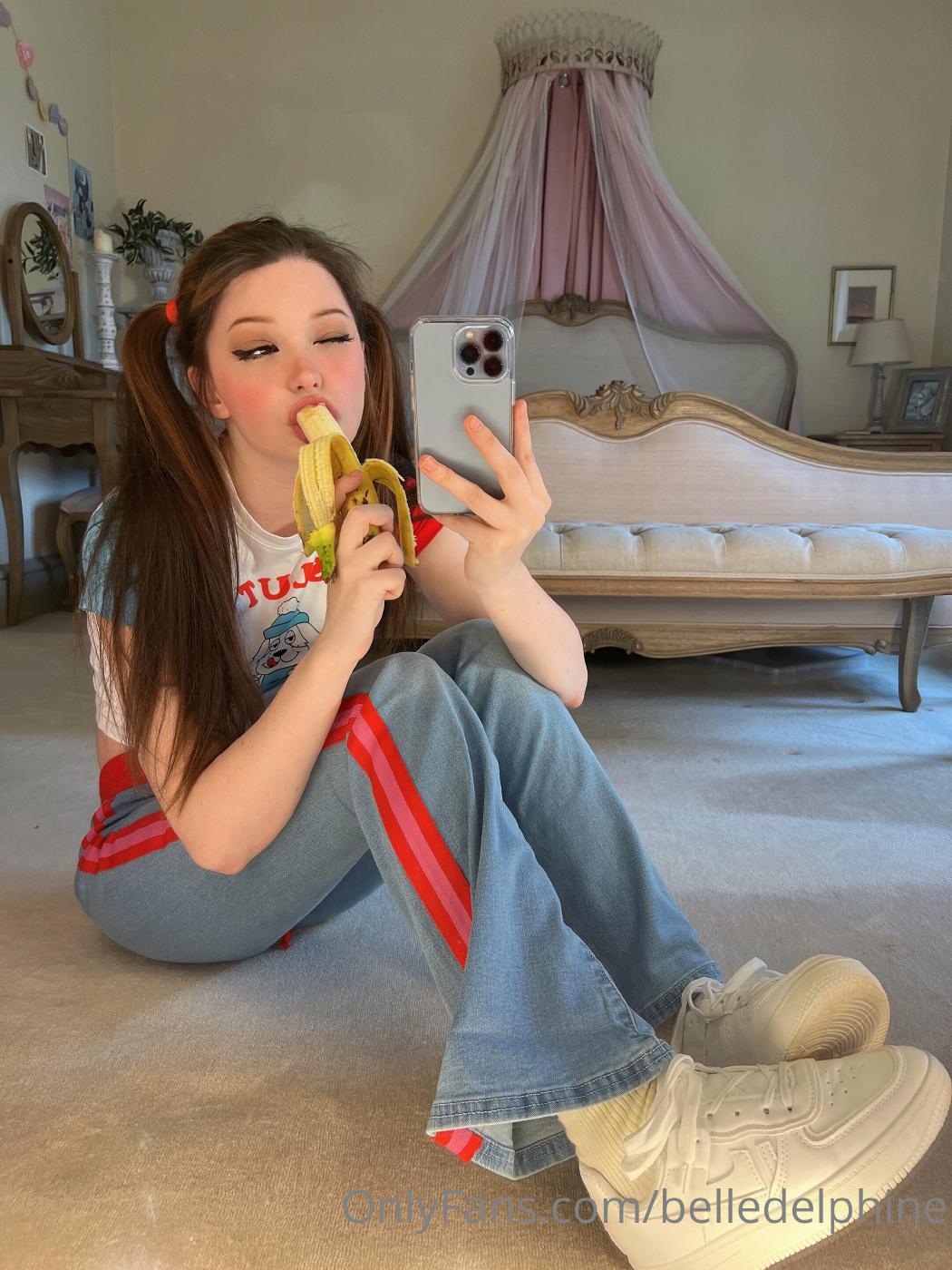 belle delphine casual outfit onlyfans set leaked ottlwb influencersgonewild