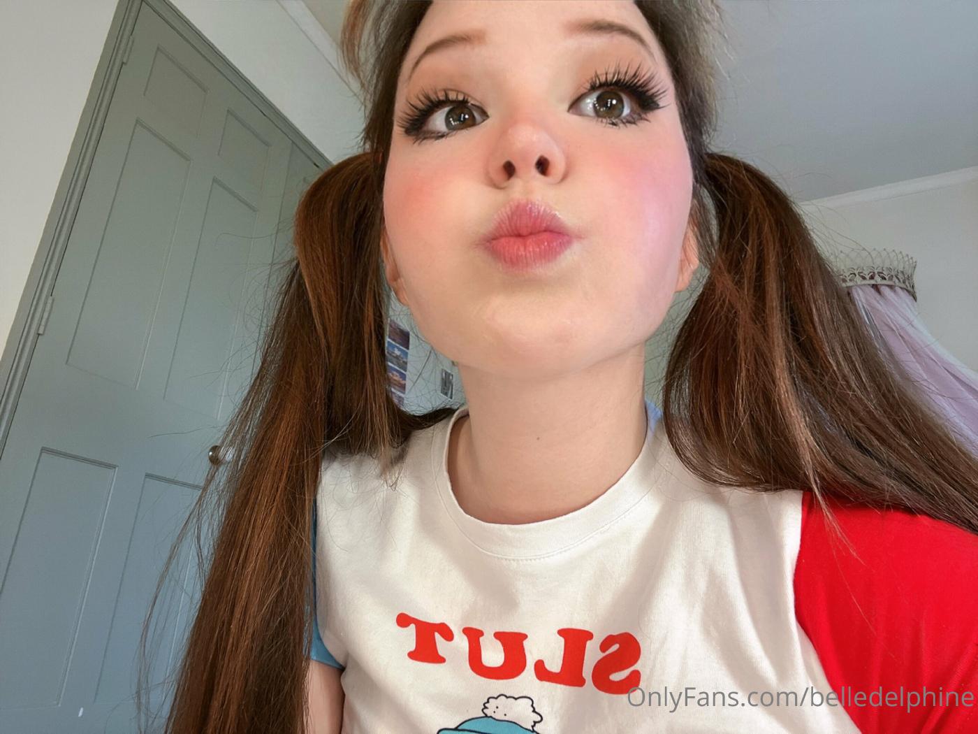 belle delphine casual outfit onlyfans set leaked pegpfk influencersgonewild