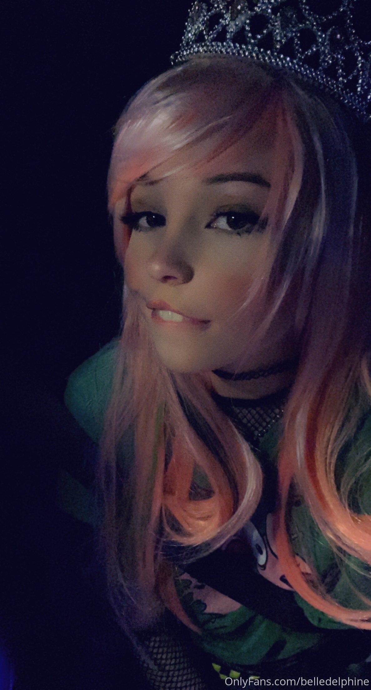 belle delphine pussy closeup nude onlyfans set leaked iymomk influencersgonewild