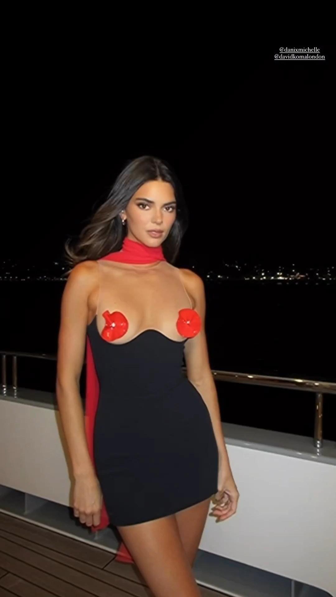 kendall jenner pasties dress candid video leaked hbyriv 1 influencersgonewild