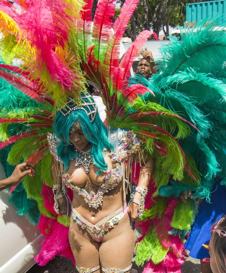 rihanna barbados festival pussy slip leaked iitzpc influencersgonewild