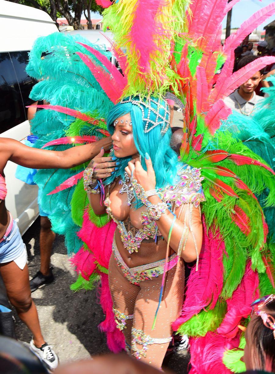 rihanna barbados festival pussy slip leaked trfdzk influencersgonewild