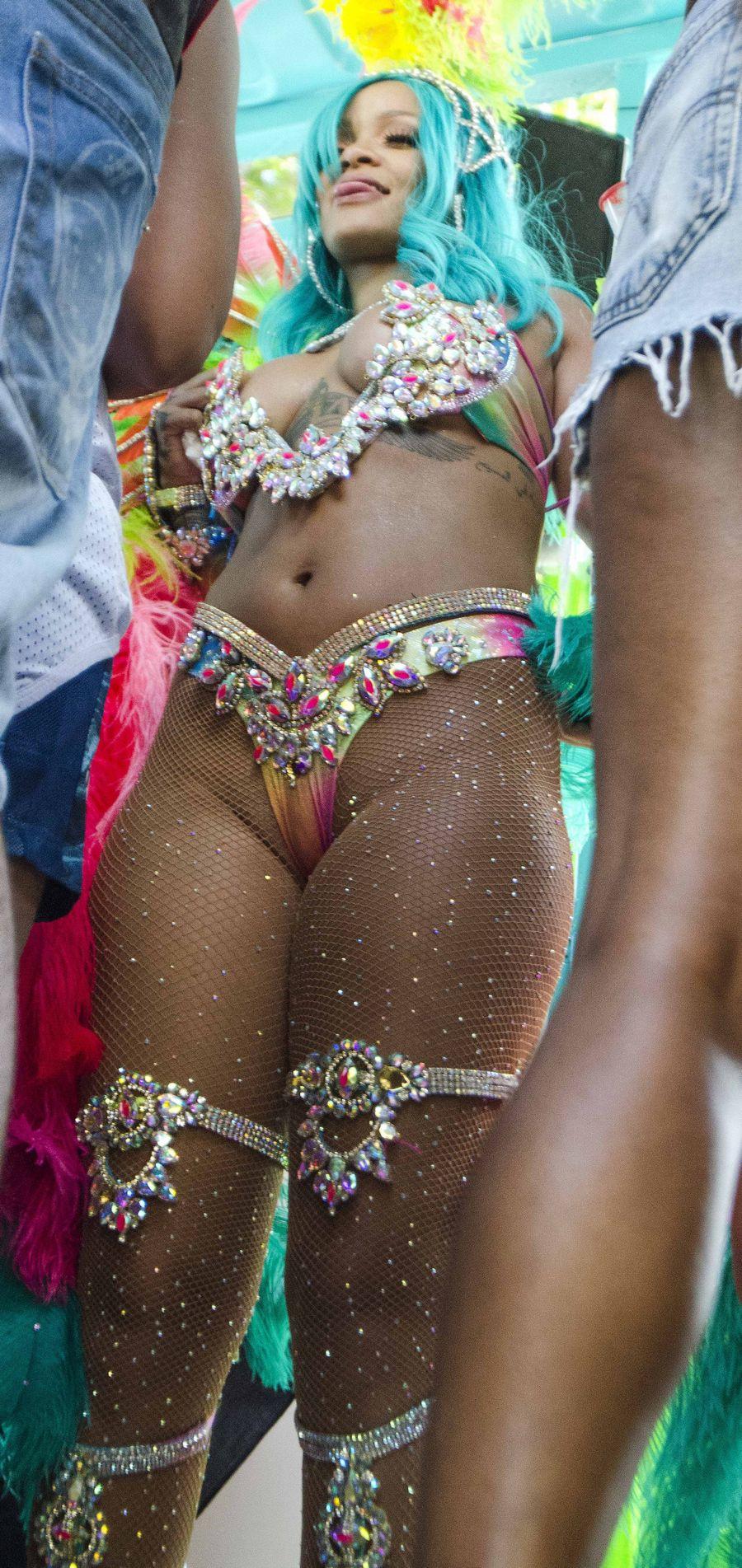 rihanna barbados festival pussy slip leaked voxexx influencersgonewild