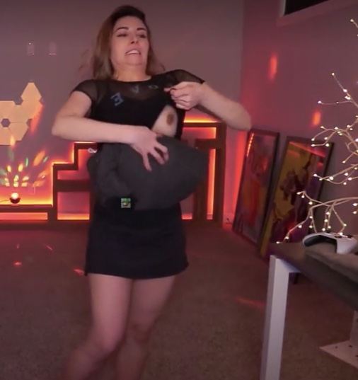 alinity boob flash epgffa 1 influencersgonewild