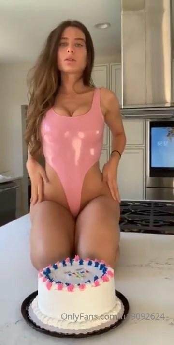 lana rhoades nude cake swimsuit strip onlyfans video leaked biirwi influencersgonewild